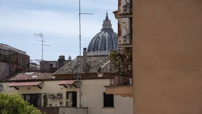 Vatican Boutique Apartment St. Peter Dome View